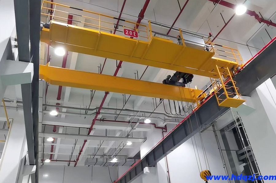 雙梁橋式起重機(jī)作業(yè)時(shí)應(yīng)遵循哪些要求 雙梁橋式起重機(jī)作業(yè)時(shí)應(yīng)遵循哪些要求